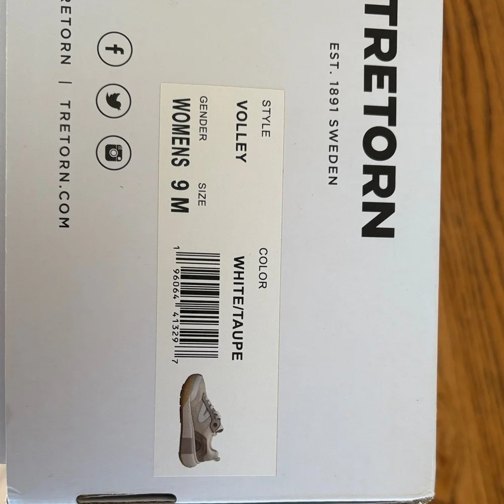 Tretorn Women's Sneakers - Volley - NWT - Picture 2 of 6